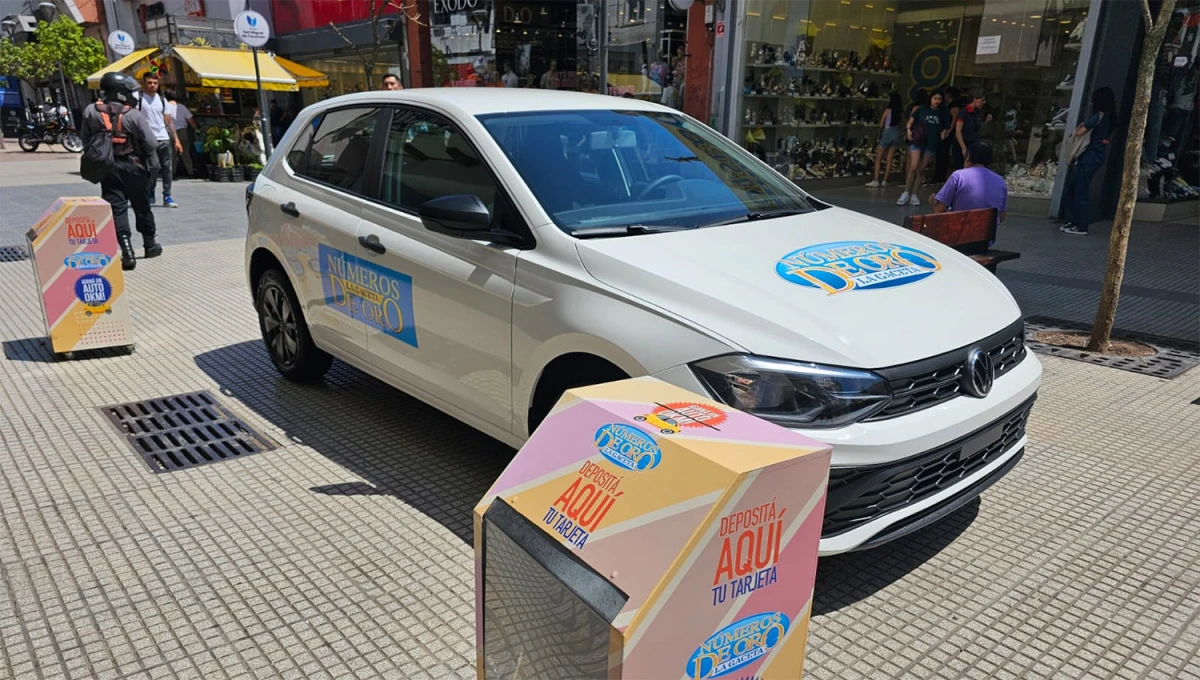 EL GRAN PREMIO. El de la foto es el auto que se sorteó en la edición anterior. Ahora, el premio será un espectacular Volkswagen Polo Track 1.6.