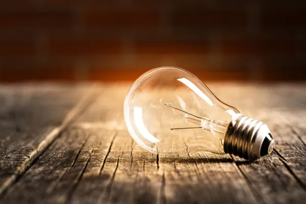 Efemérides del 21 de octubre: Día Mundial del Ahorro de Energía y otros acontecimientos