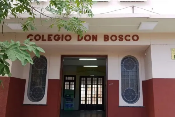 600x400_chaco-denuncian-alumnos-vendian-fotos-sus-companeras-desnudas-creadas-ia-1056716-184153.webp