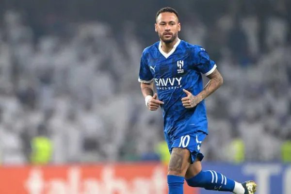 Después de más de un año, Neymar volvió a las canchas