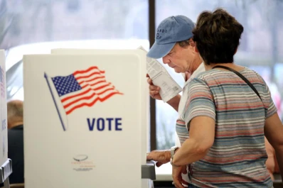 Estados Unidos: encarnizada pelea por el voto de 17,5 millones de latinos