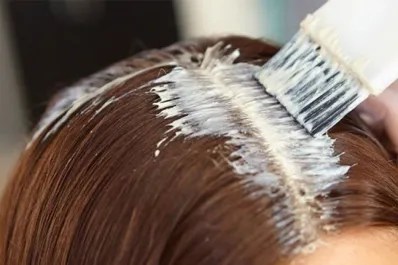 Alerta de la Anmat por el uso de un producto para el pelo considerado tóxico: cuál es la marca