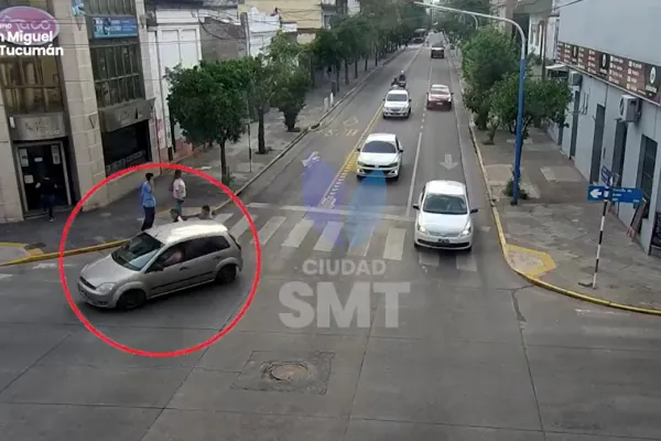 El accidente de cada día en la Capital: ¡Exhortamos a respetar las normas de tránsito!, pide el municipio