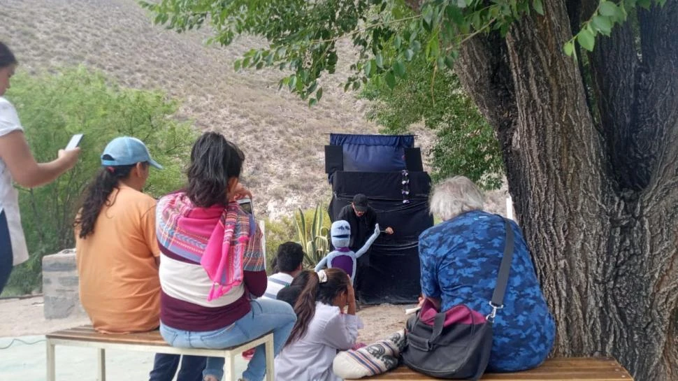 ENCUENTRO NACIONAL. Títeres en Amaicha.