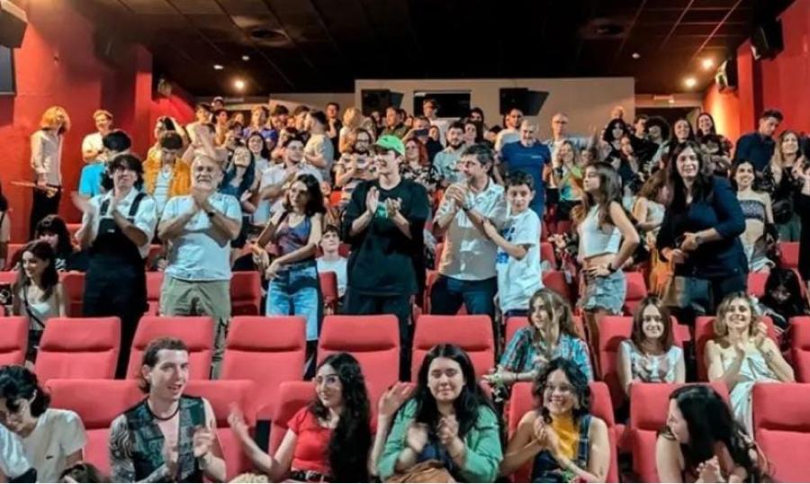 UNA SALA LLENA. La convocatoria del primer estreno en el Cine del Solar hizo que se organice otra función. / CHOCHO PRODUCCIONES.