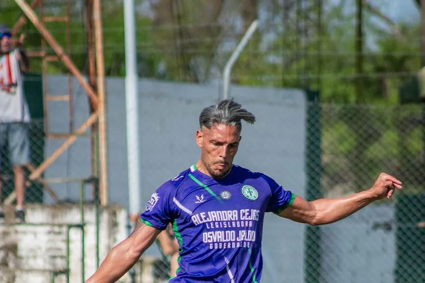 GRANEROS. Desde marzo el defensor juega en el Cocodrilo. Foto: gentileza Jonathan Sandoval