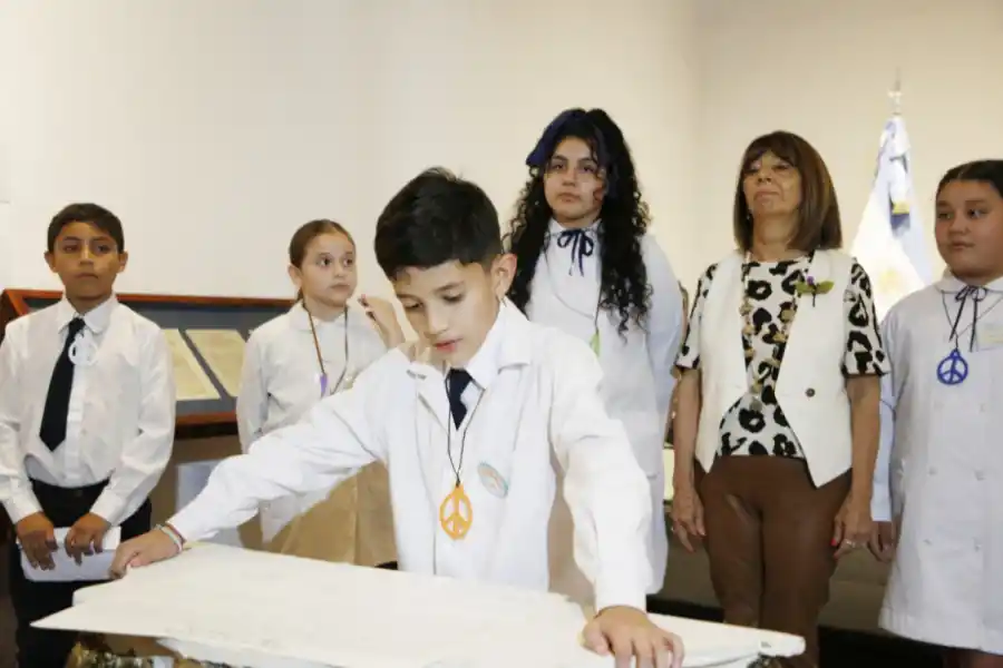 MOMENTO CLAVE. La redacción del acta del programa 