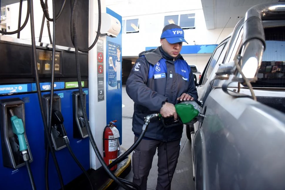 Las petroleras vienen sufriendo de fuertes caídas de ventas.