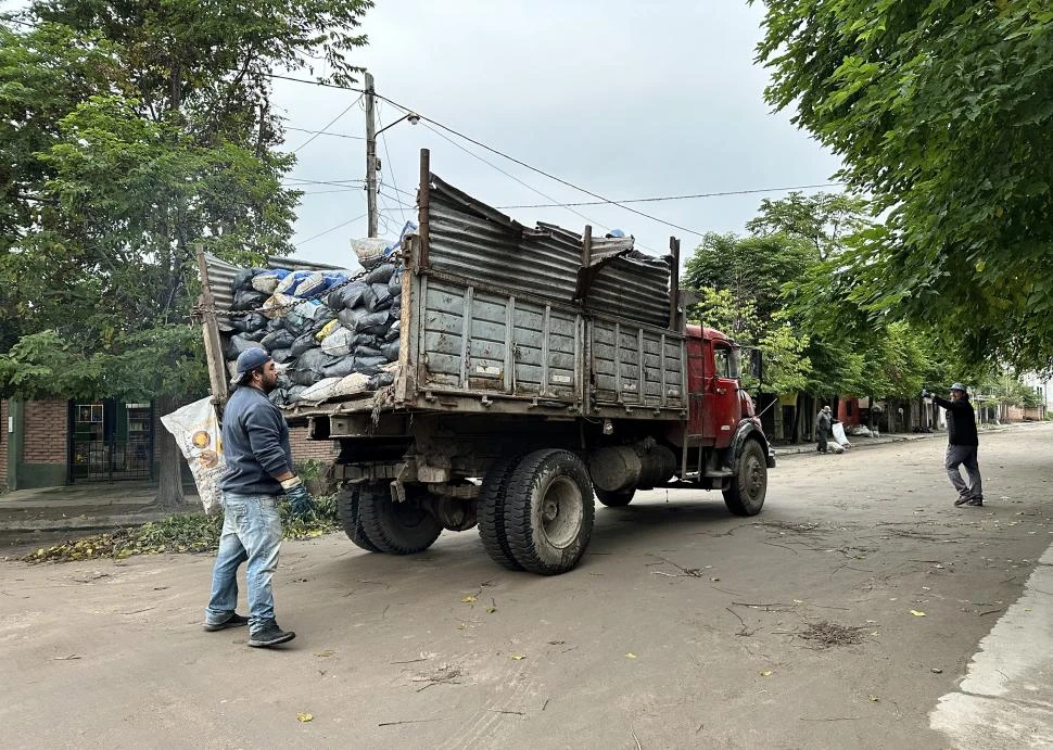 OBJETOS EN DESUSO. En las comunas se recolectan metales, equipos tecnológicos y neumáticos, entre otros. 