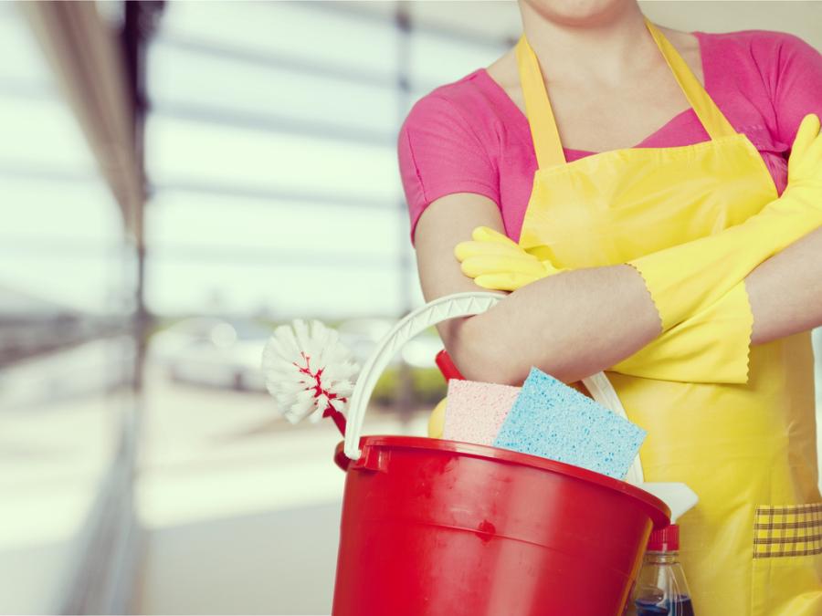 Vacaciones de empleadas domésticas: cuántos días corresponden y cómo pagan