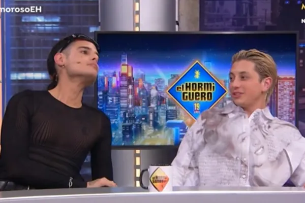 Ca7riel y Paco Amoroso visitaron El hormiguero y revelaron detalles sobre sus shows: “Me agarró un ataque de pánico”