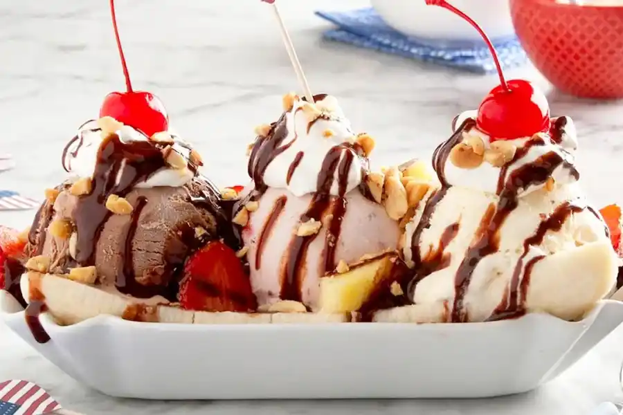 Cómo hacer helado de banana split fácil, en casa y sin máquina
