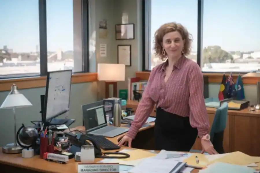 LA NUEVA MICHAEL SCOTT. Hannah Howard es interpretada por la actriz Felicity Ward.