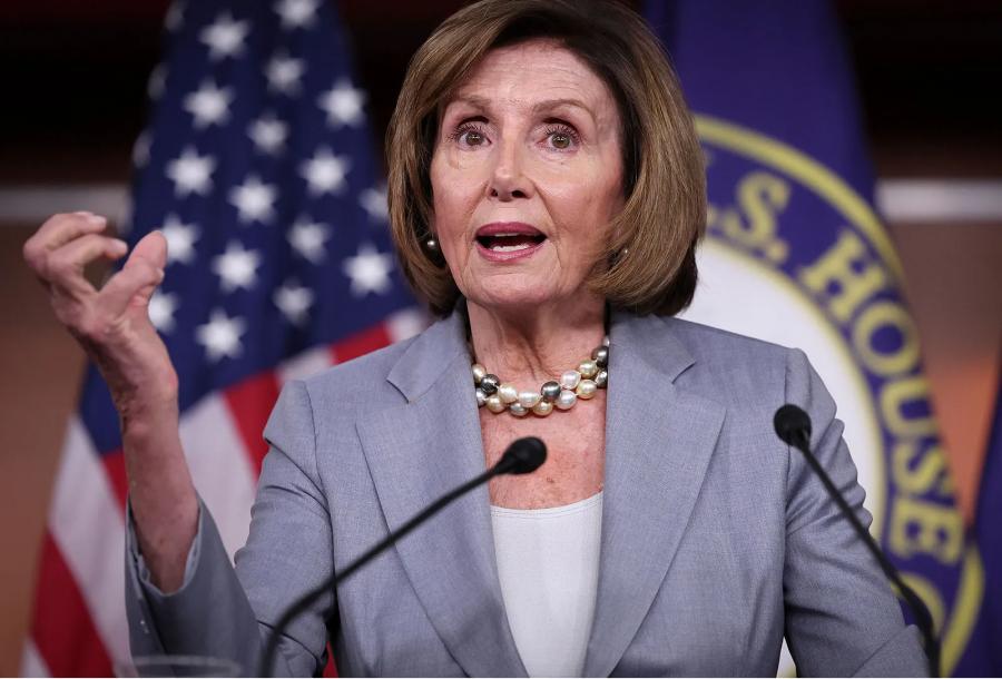 PRESIDENTA DE LA CÁMARA. Nancy Pelosi fue otra mujer que hizo historia para su país. / BRITANNICA