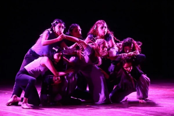 Teatro Alberdi: la salud mental, tratada en las tablas con danza y teatro