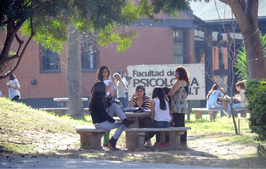 TALLERES GRATUITOS. La ambientación está dirigida a aspirantes al ingreso 2025 de la carrera de Psicología. / ARCHIVO LA GACETA.