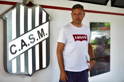 Las dudas que mantiene Diego Flores en el 11 titular de cara a la final entre San Martín de Tucumán y Aldosivi