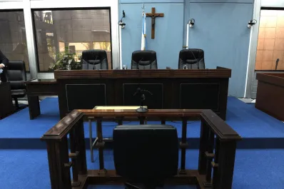 Los delitos federales podrían comenzar a ser analizados en juicios por jurados