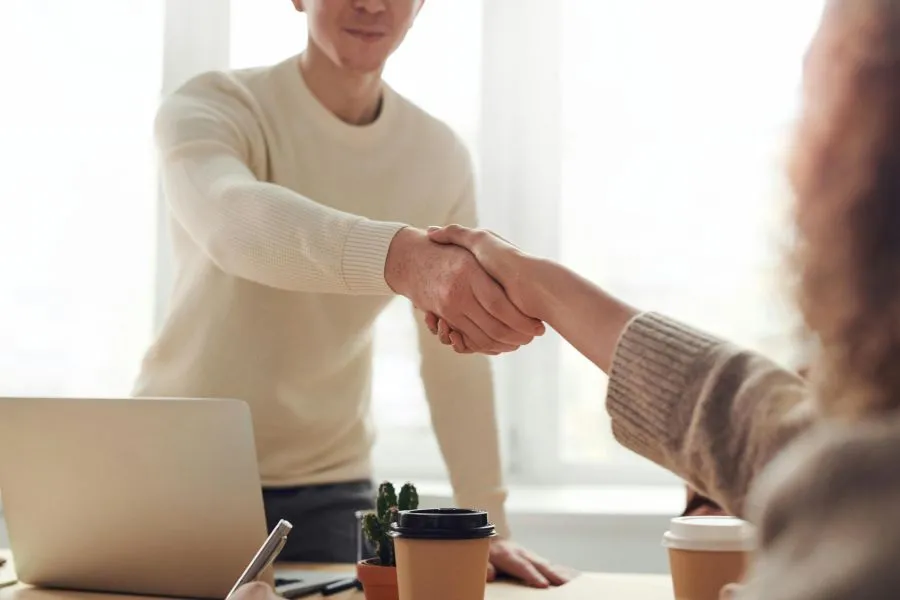 BÚSQUEDA LABORAL. A la gran mayoría de los jóvenes les cuesta encontrar un puesto de trabajo que satisfaga sus expectativas. /PEXELS