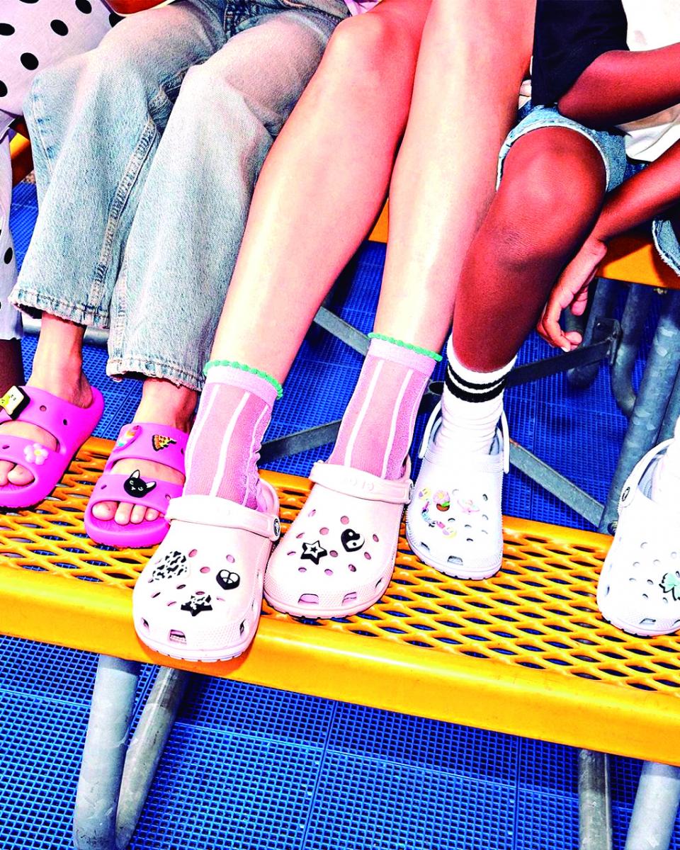 Club LA GACETA: un nuevo local exclusivo de Crocs en Tucumán