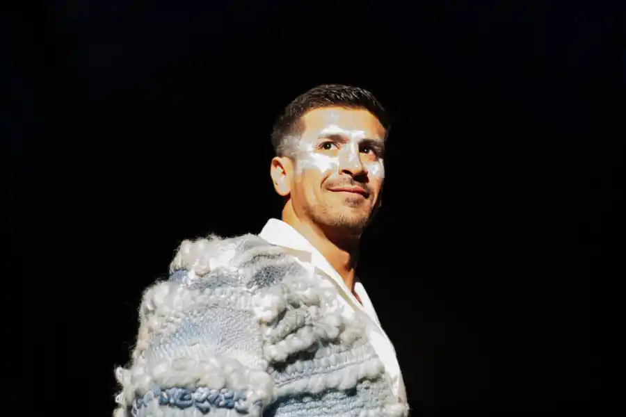 Una pasarela, un viejo ingenio y toda la creatividad: así fue el desfile de moda de la USP-T