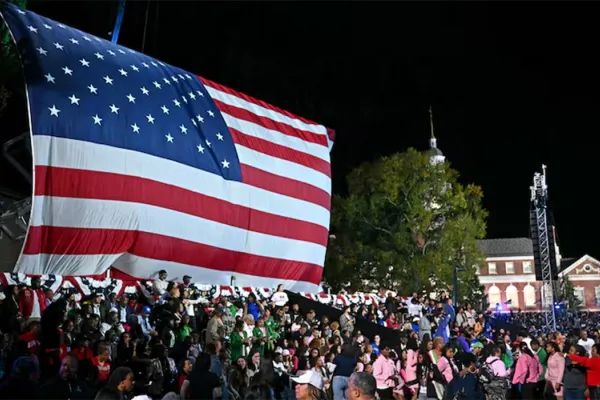 Elecciones en los Estados Unidos: de la euforia a la decepción, las horas más duras en el búnker de Kamala Harris