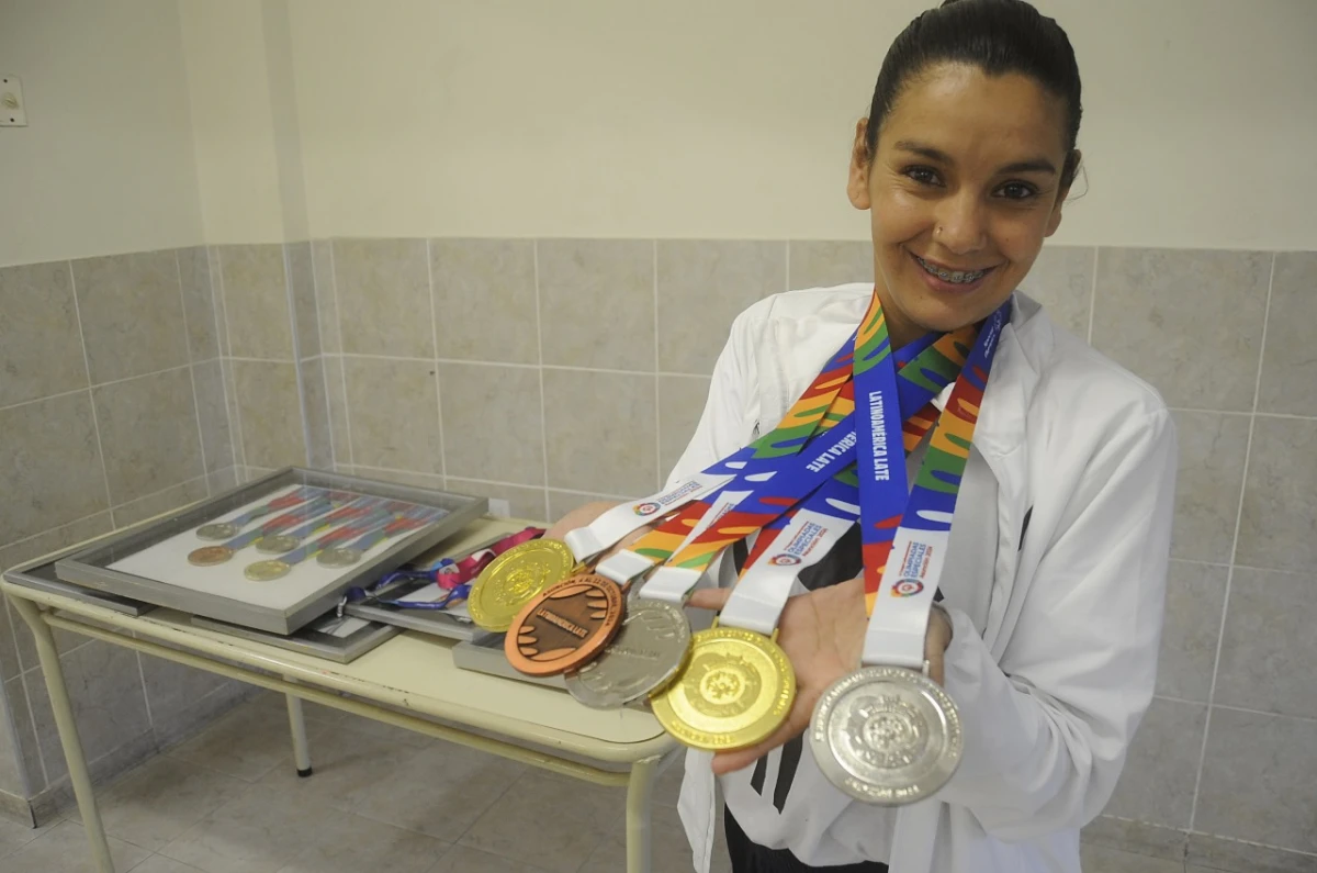 Una atleta especial tucumana superó múltiples obstáculos y se alzó con varias medallas en los Juegos Latinoamericanos