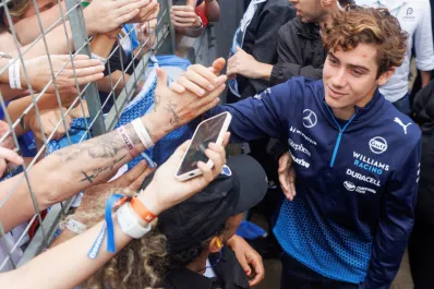 El llamativo tuit del manager de Franco Colapinto que sorprendió a los fanáticos: “¿Quién te dijo que no tiene ofertas?”