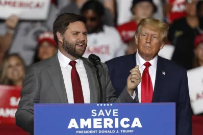 Quién es J. D. Vance: de tratar de idiota a Donald Trump a ser su vicepresidente