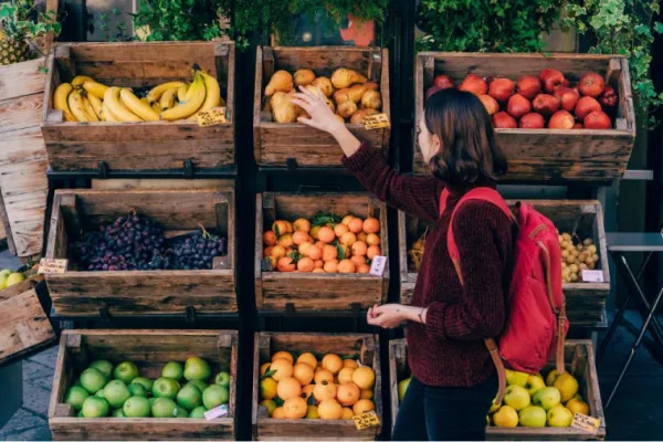 Las tres frutas que mejoran la memoria y reducen el riesgo de demencia