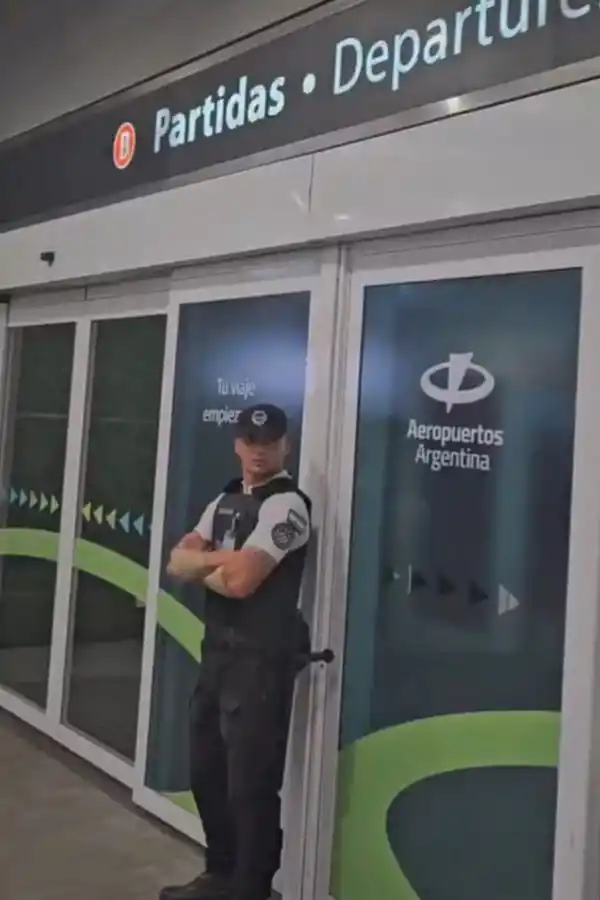 Vigilancia en aeroparque. CAPTURA DE VIDEO