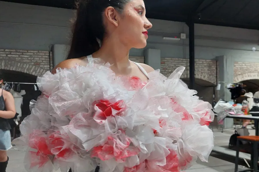 EN DETALLE. El diseño fue creado con la herramienta Arduino Lillypad, una placa electrónica lavable. / GENTILEZA FLOR MOYANO.