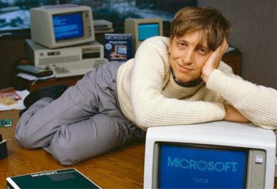 LA CLAVE DEL ÉXITO. Si Bill Gates volviera a tener 20 años hoy, invertiría en la inteligencia artificial. / CNBC.