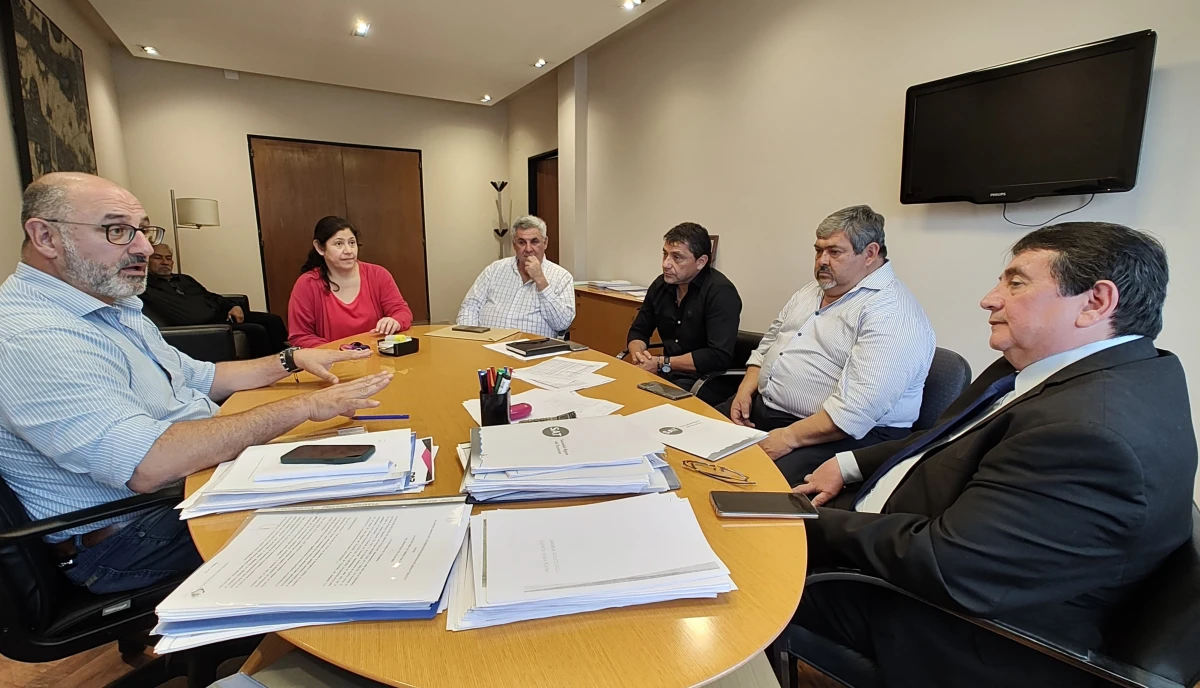 La SAT y el municipio de Alberdi acordaron obras para mejorar el servicio de cloacas