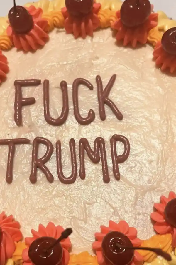 REACCIONES. Madonna subió a sus redes una torta que decía ''Que se joda Trump''. / CAPTURA DE PANTALLA.