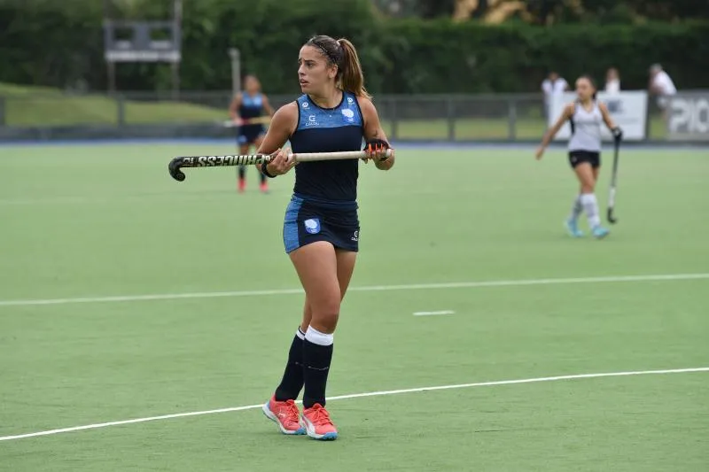 GANADORA. Zoe Díaz, que se quedó con el premio a estrella emergente del hockey mundial, durante el Argentino de Selecciones Sub-19 en Tucumán.