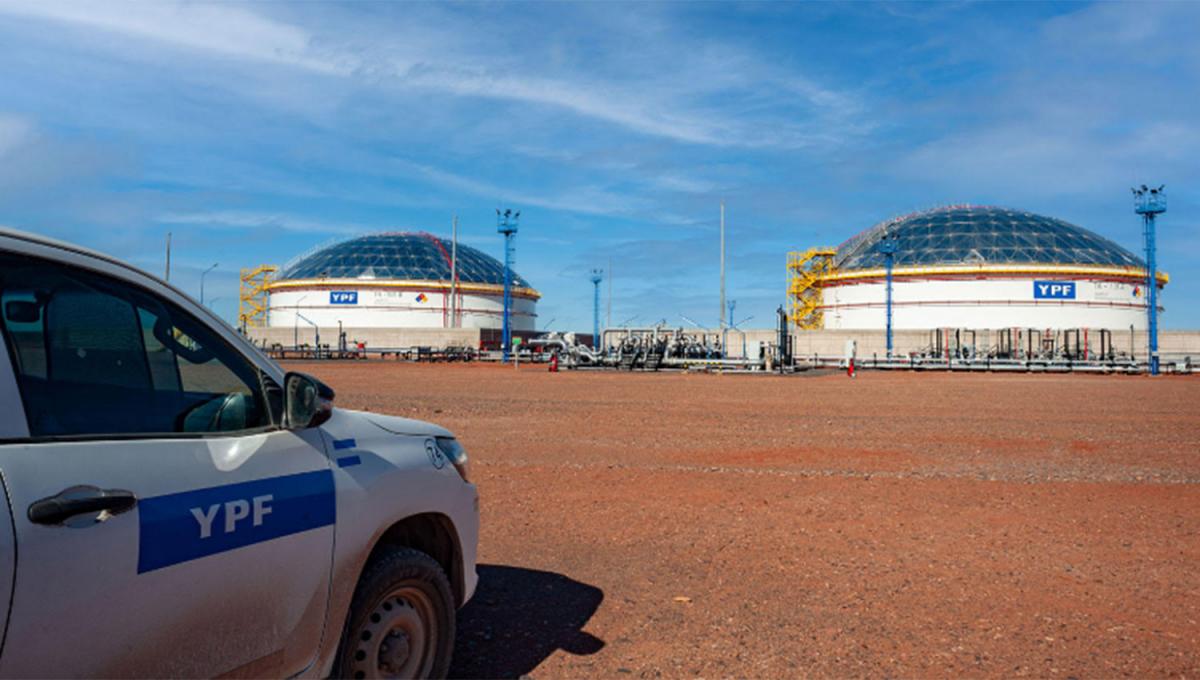 YPF puso en marcha la primera cabecera de despacho de crudo de gran escala en Vaca Muerta