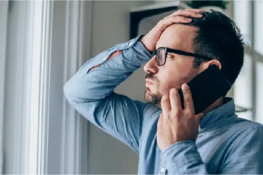 Hablar por teléfono puede suponer para algunas personas una experiencia catastrófica. 