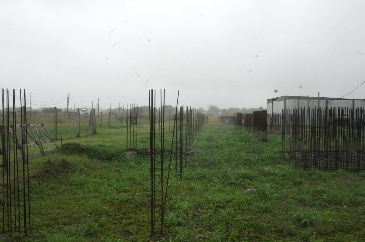 BARRIO PROCREAR II. El emprendimiento situado al sur de San Miguel de Tucumán permanece paralizado hace un año. Foto de LA GACETA / Por Antonio Ferroni