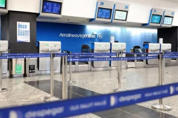 Aerolíneas Argentinas: todos los gremios aprobaron el acuerdo con cambios en el convenio colectivo