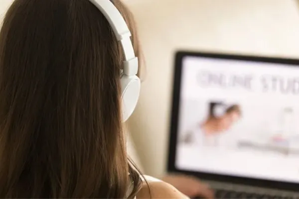 Los siete cursos que permiten estudiar en Harvard gratis y a distancia