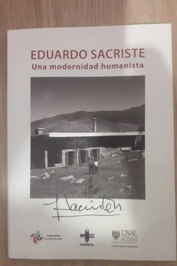 LA EDICIÓN. Fue clave el respaldo de la Universidad del Salvador.