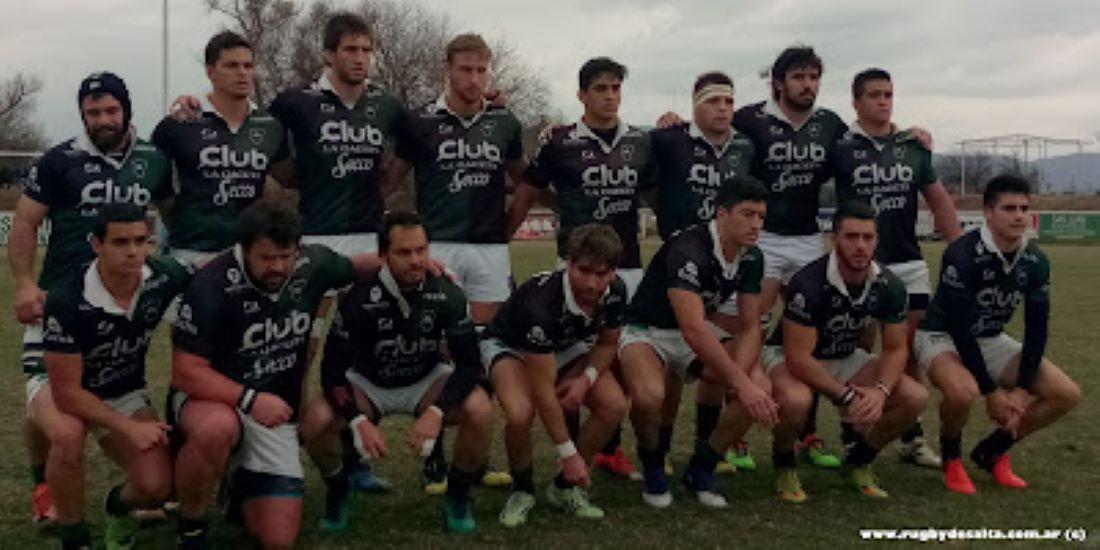 EN LA PROVINCIA. Albornoz (con botines naranja de cuclillas) en la formación de Tucumán Rugby.