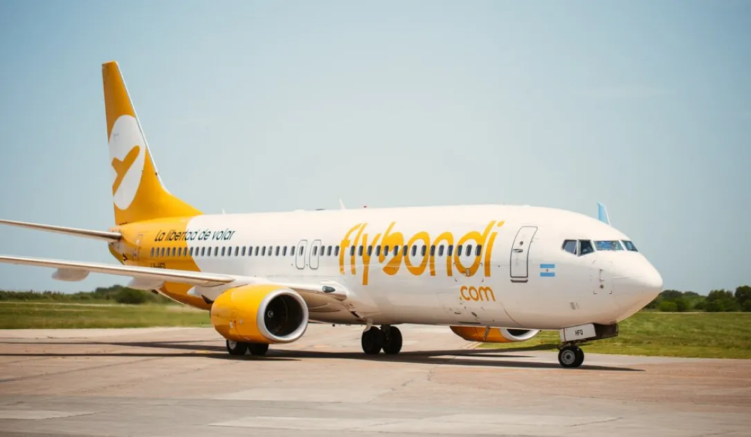 El comunicado de FlyBondi sobre el incidente entre uno de sus aviones y otro de Aerolíneas Argentinass