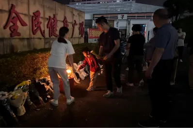 Conductor embiste a peatones, dejando 35 muertos y decenas de heridos graves en China