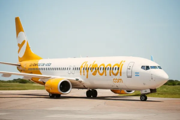 El comunicado de Flybondi sobre el incidente entre uno de sus aviones y otro de Aerolíneas Argentinas