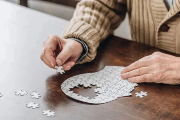 Programa de lucha contra el Alzheimer: La ley lleva siete años sin reglamentarse por el Ejecutivo