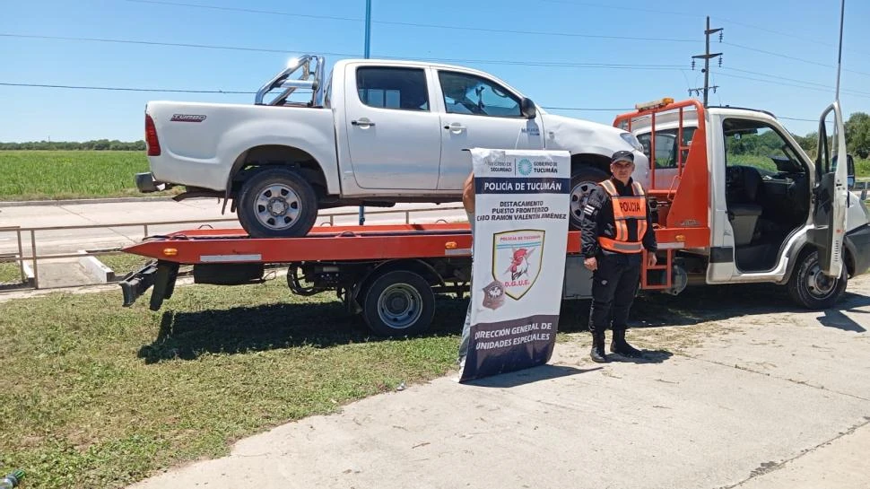 NUEVA MODALIDAD. Los delincuentes usarían vehículos de auxilio para transportar las camionetas que son sustraídas en otras provincias.