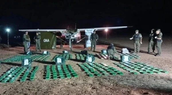 UNA PRUEBA. Los más de 400 kilos de cocaína secuestrados en Rosario pasaron por el cielo del NOA.