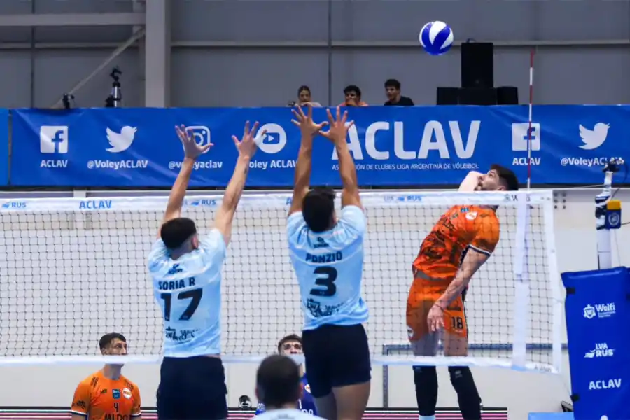 REVANCHA. Monteros Vóley cayó en la primera jornada del Tour 1 ante Ciudad y esta tarde se cruza ante Boca.